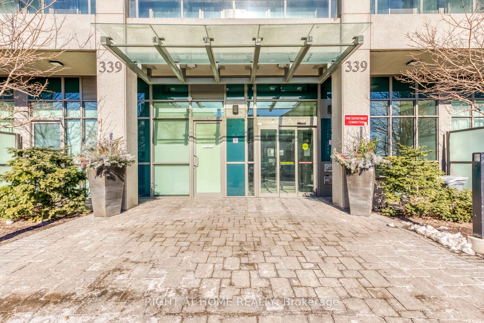 339 W Rathburn Rd 601