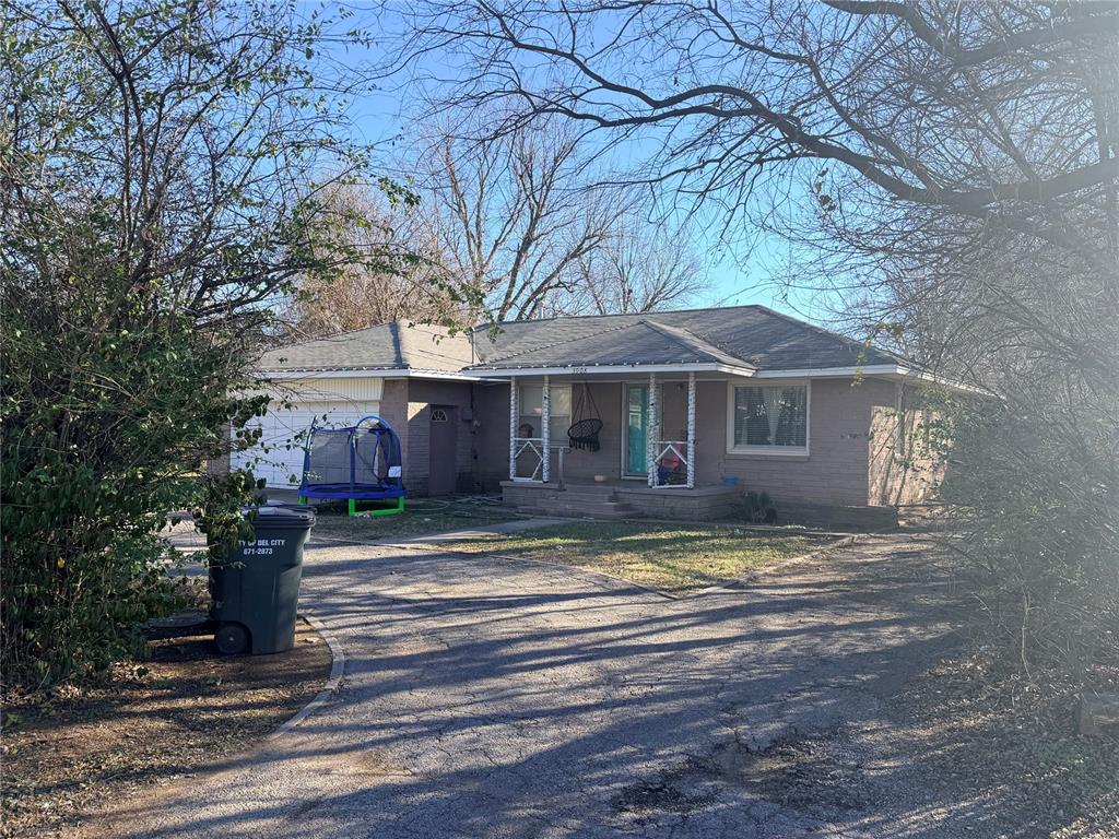 3908 Meadowview Drive