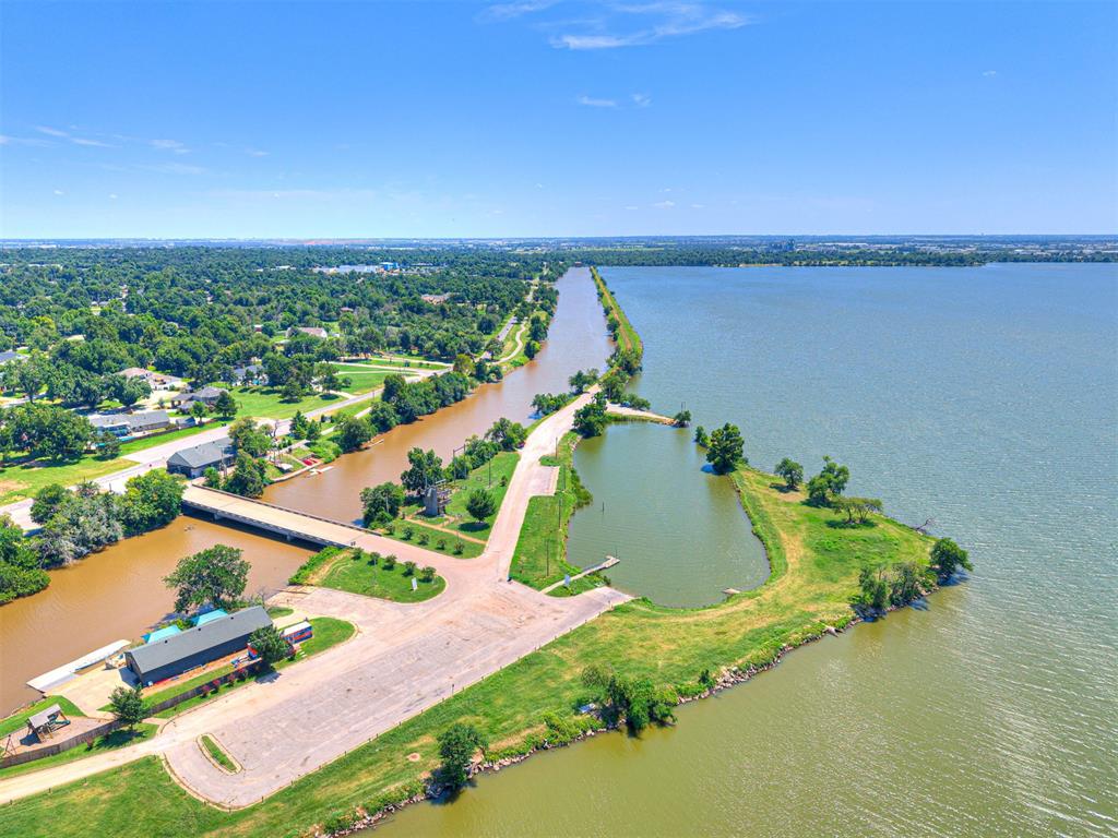 2312 Overholser Court