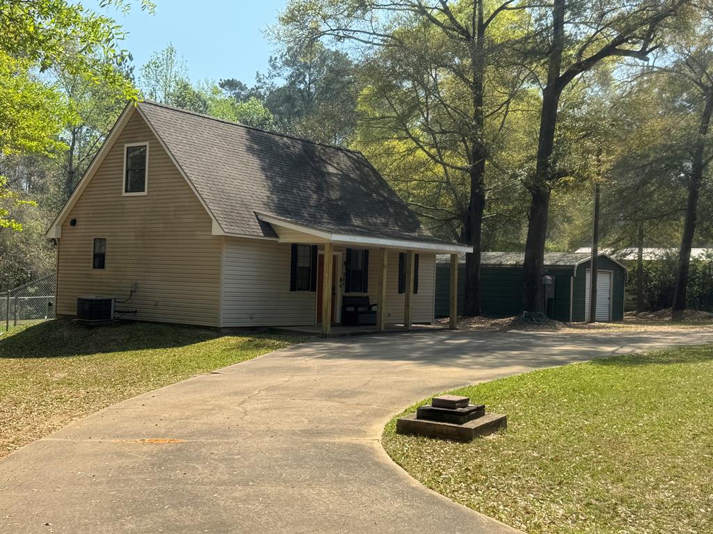 Perfect little starter in Whigham that includes a heated/cooled insulated shop. The inventory of this priced home is very limited so dont miss out, Call Today