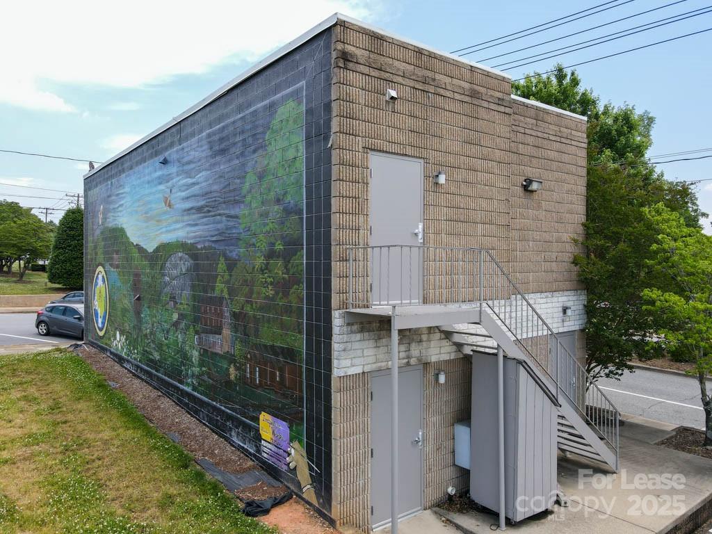 214 Main Avenue Drive