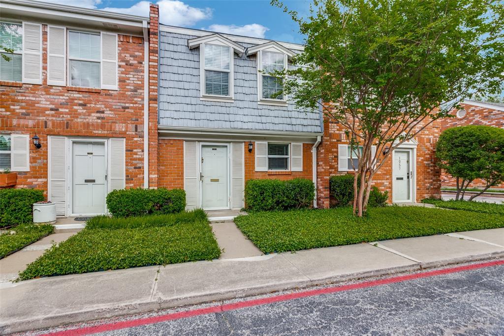 Spacious and well-maintained 2-bedroom, 1.5-bath two-story condo in the gated Indian Creek community. Features include in-unit washer & dryer, full kitchen with appliances, pantry, ample storage, and a private enclosed patio. Includes 1 covered parking space.Enjoy community amenities like 2 pools, tennis & pickleball courts, clubhouse, landscaped grounds, sidewalks, and security lighting.Prime location just minutes from the River District, TCU, NAS JRB, major highways, shopping, dining, and more.Quiet, comfortable living in a beautifully maintained community. Schedule your tour today!