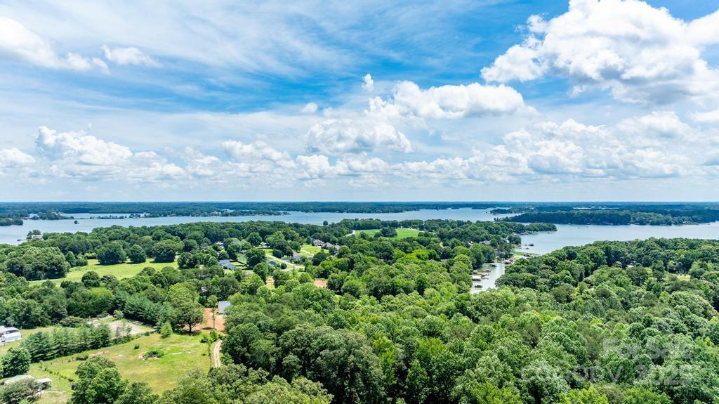 7646 Blackwelder Road