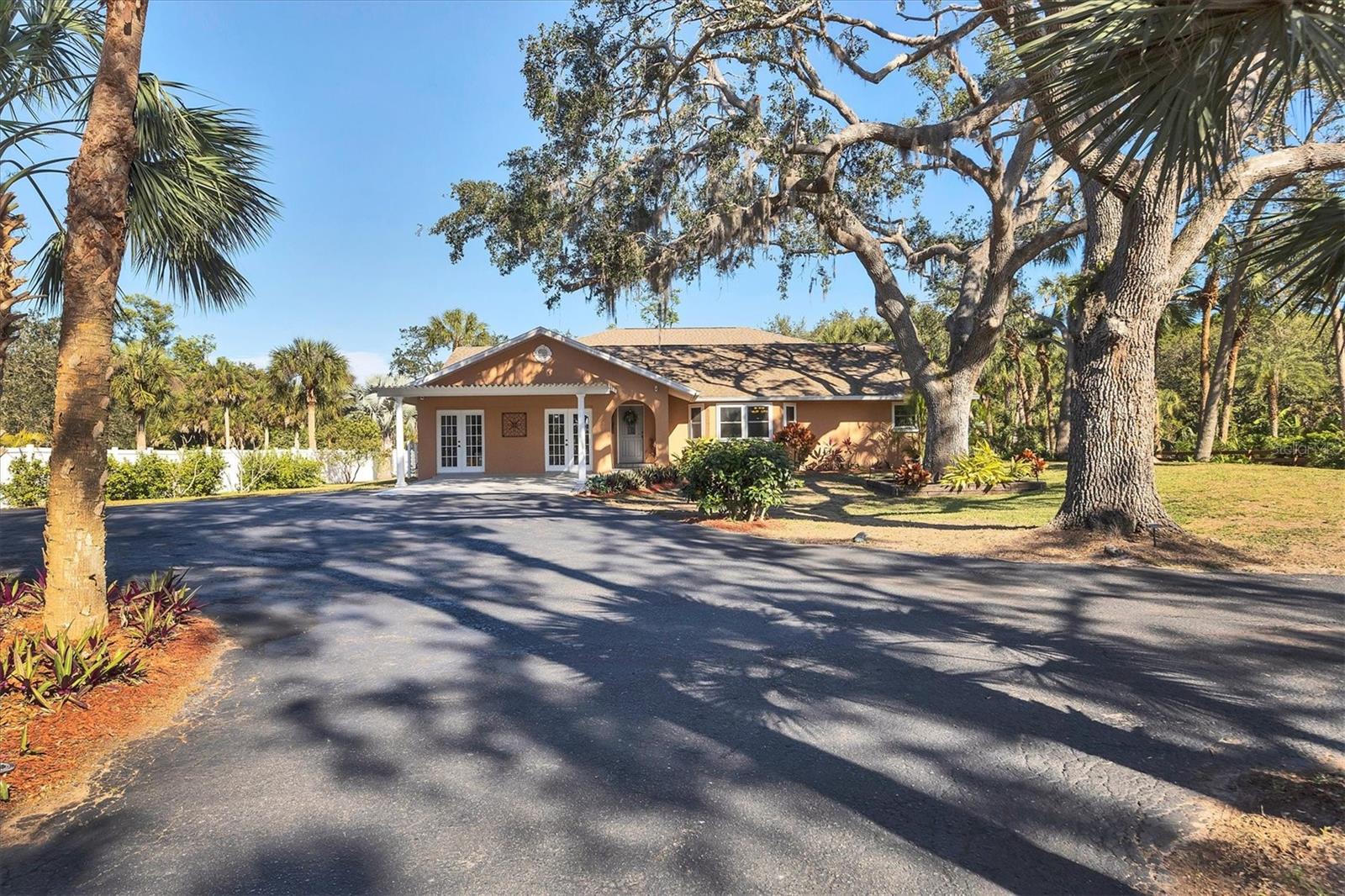863 Pinto Circle