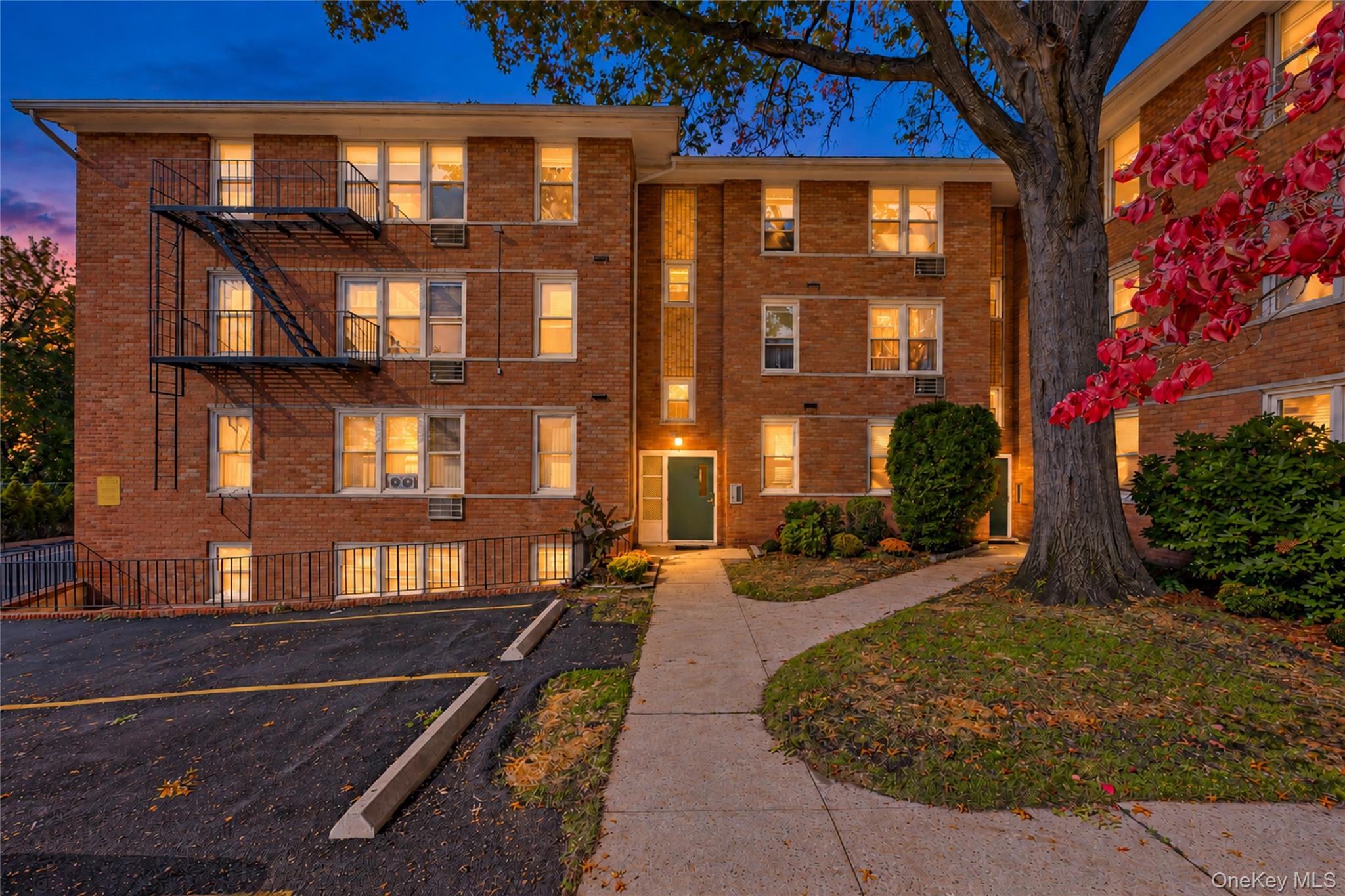 25 Trinity Place 3M