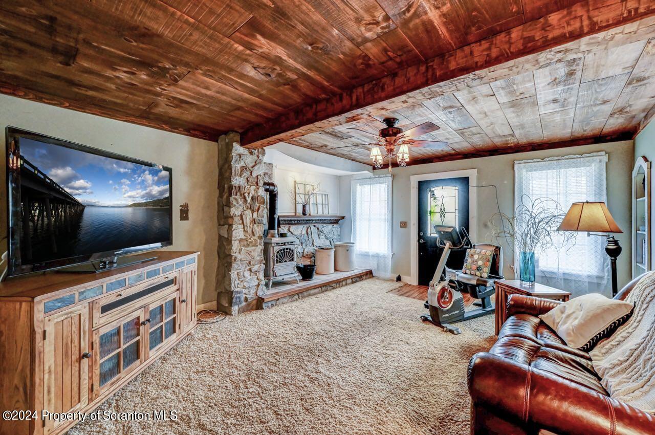 332 Grinnell Road