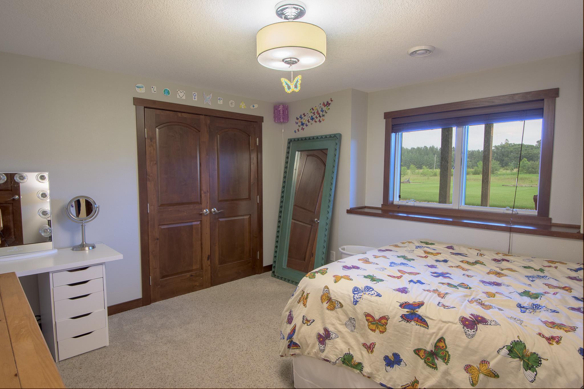 2142 Monarch Court