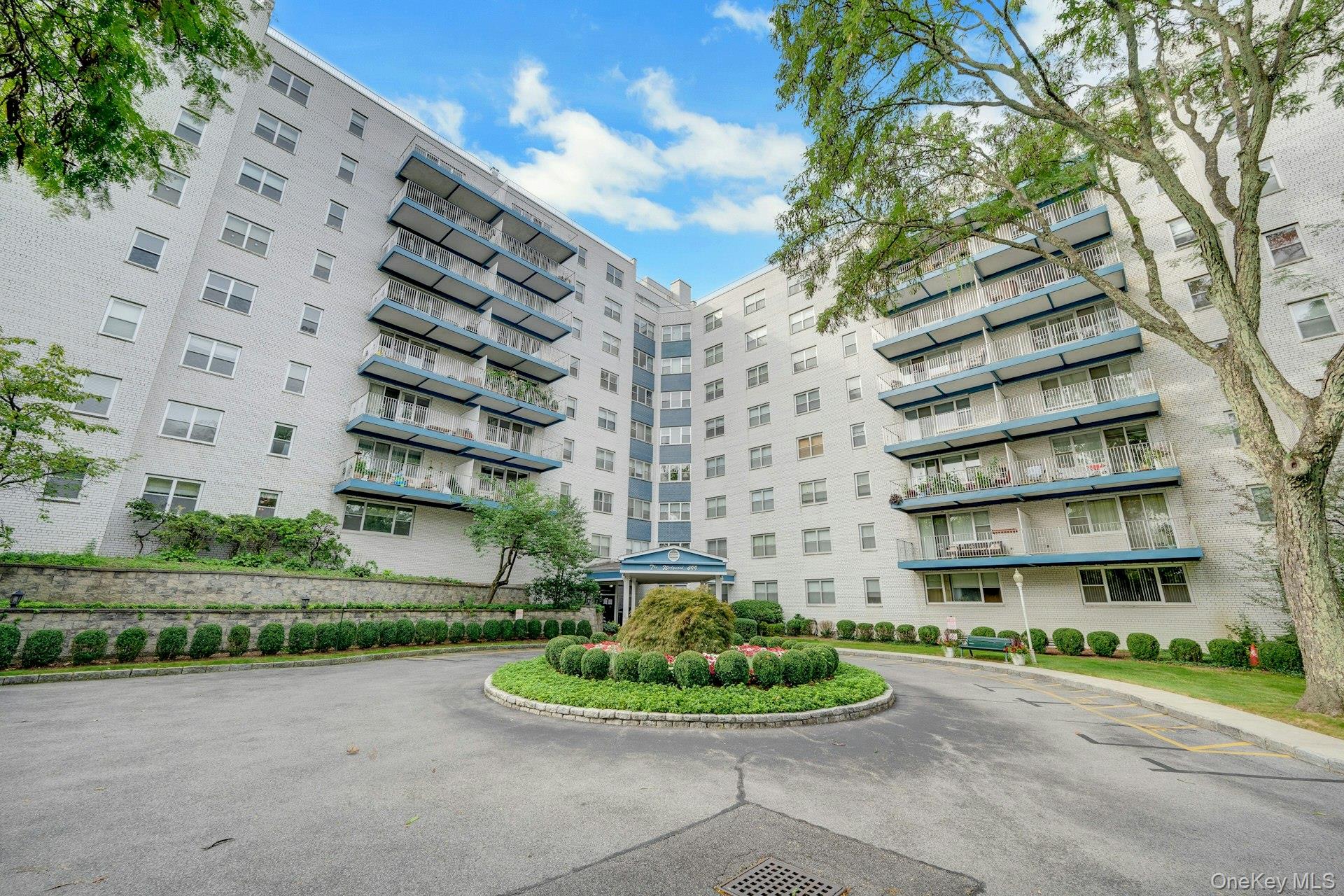 499 N Broadway 6B