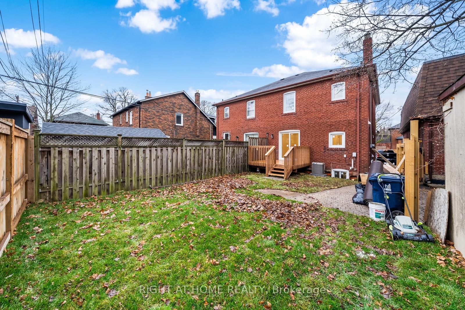 147 Forman Ave