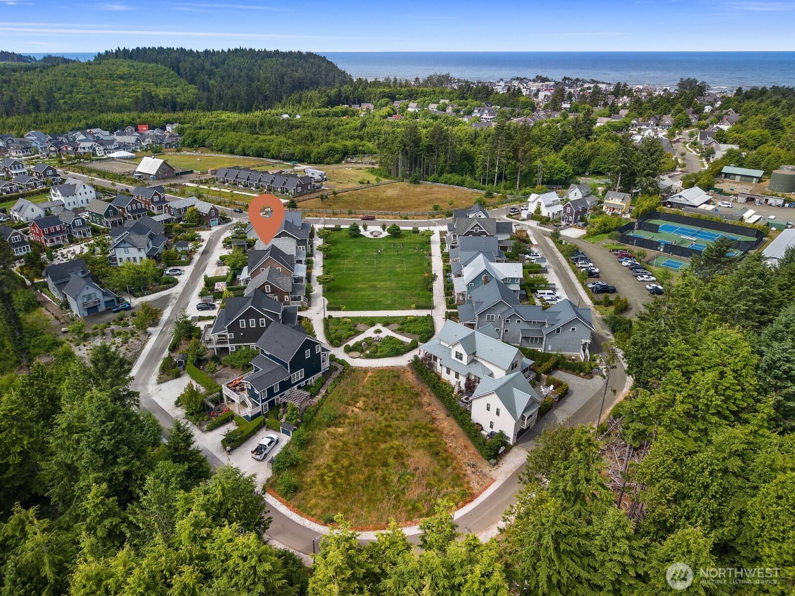 100 Horseshoe Lane