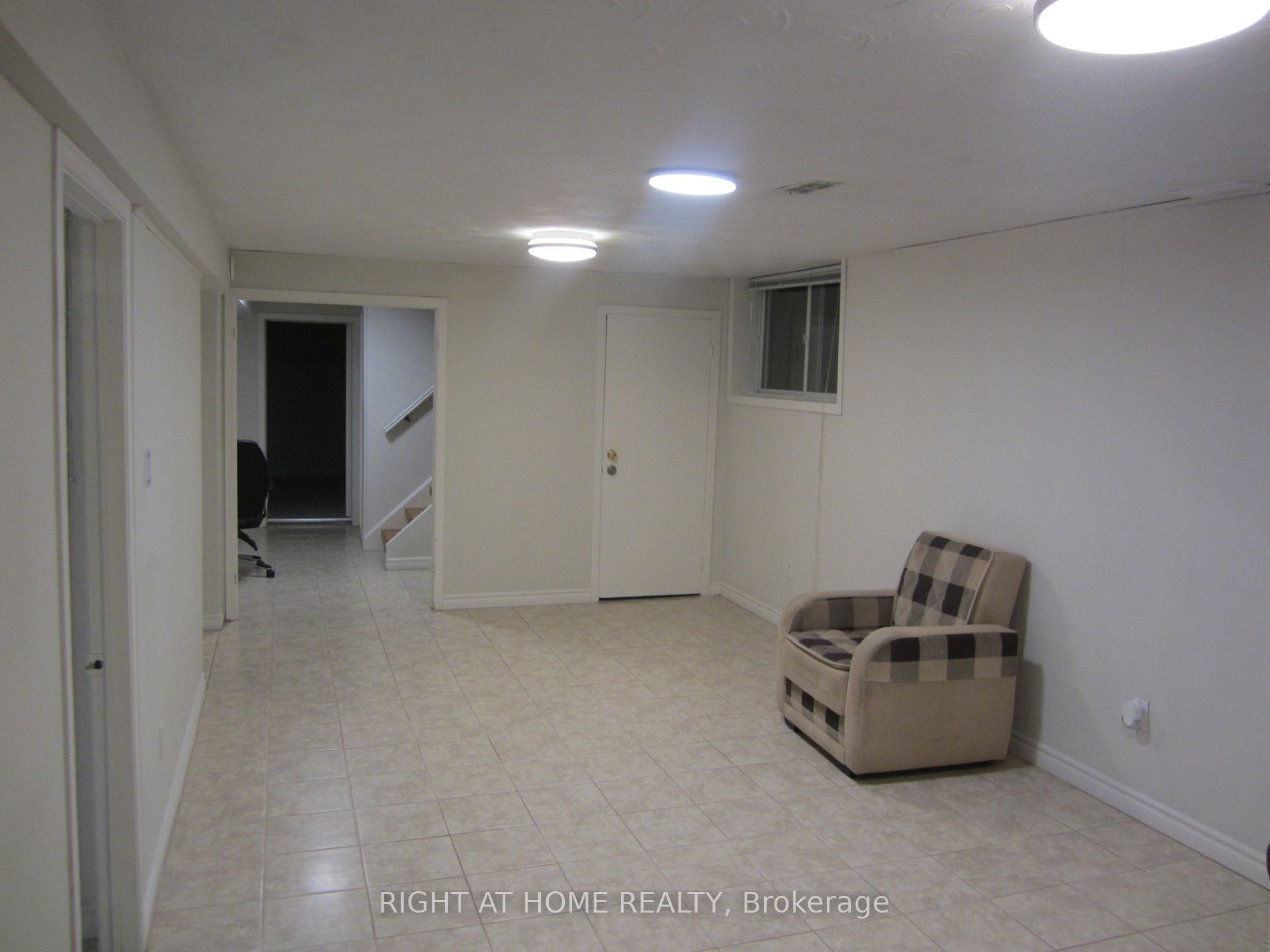 289 Churchill Ave Bsmnt