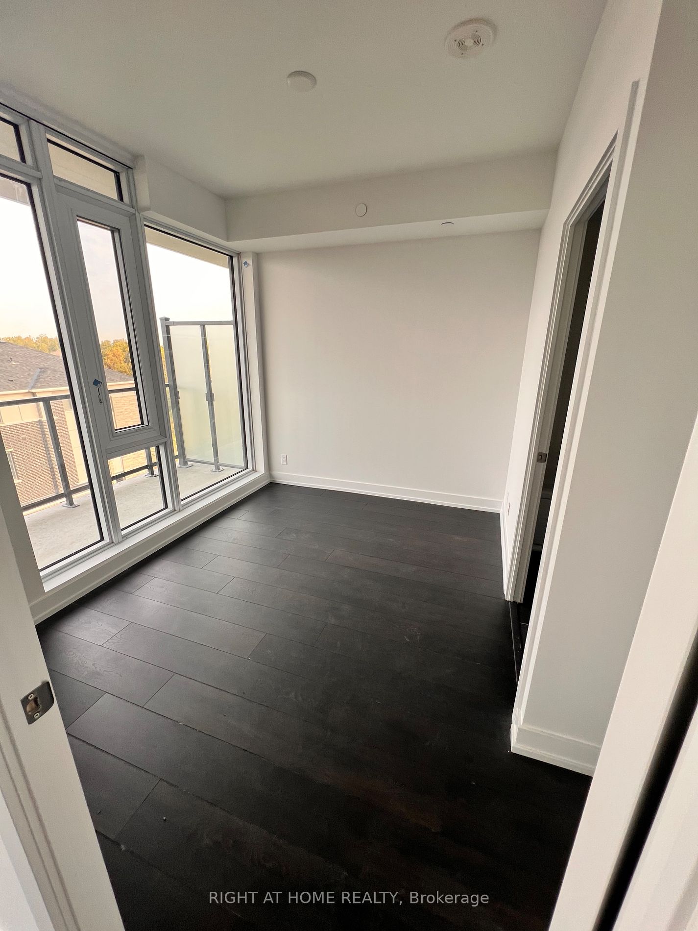 225 Veterans Dr 401