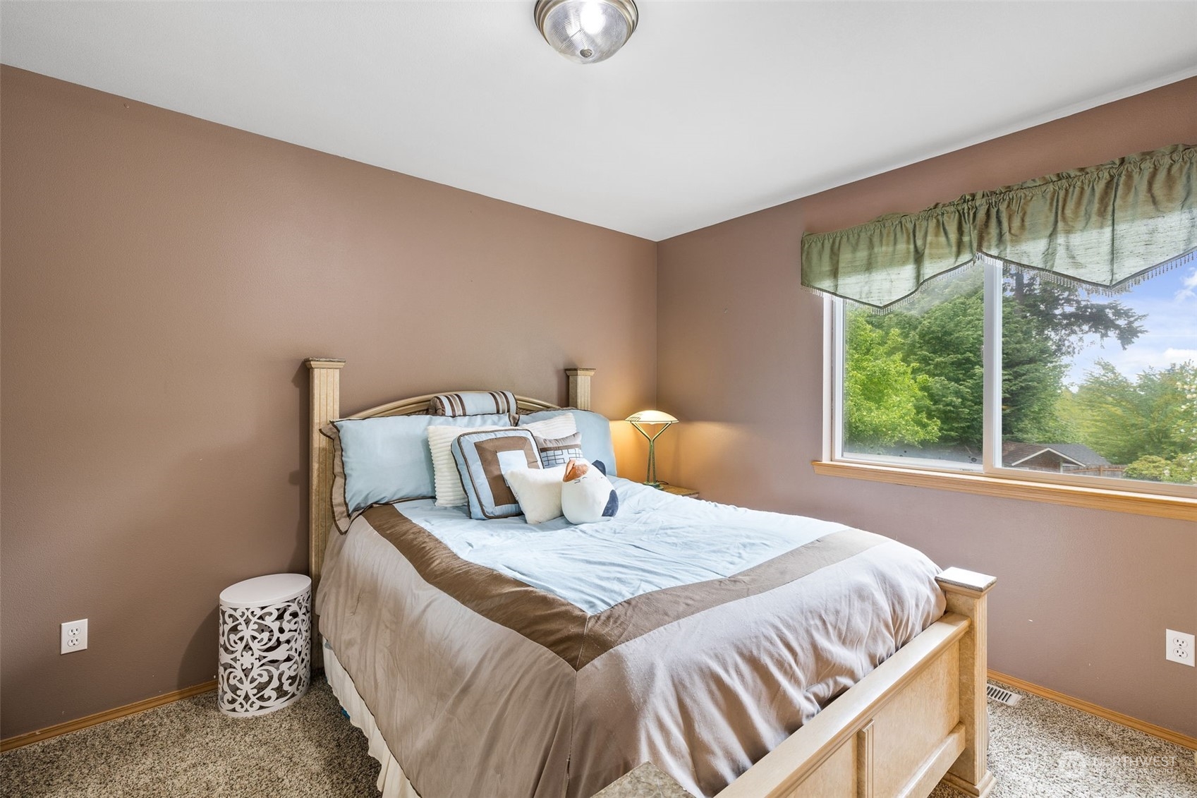 Unit B - 2nd Bedroom