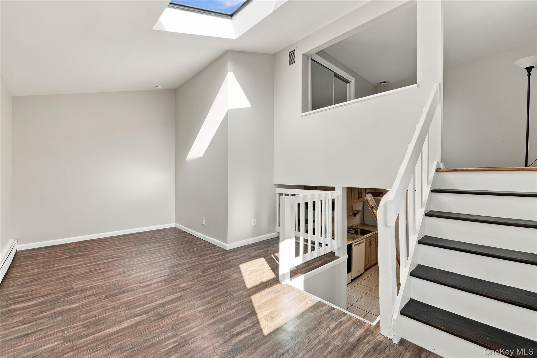 16 Imperial Drive