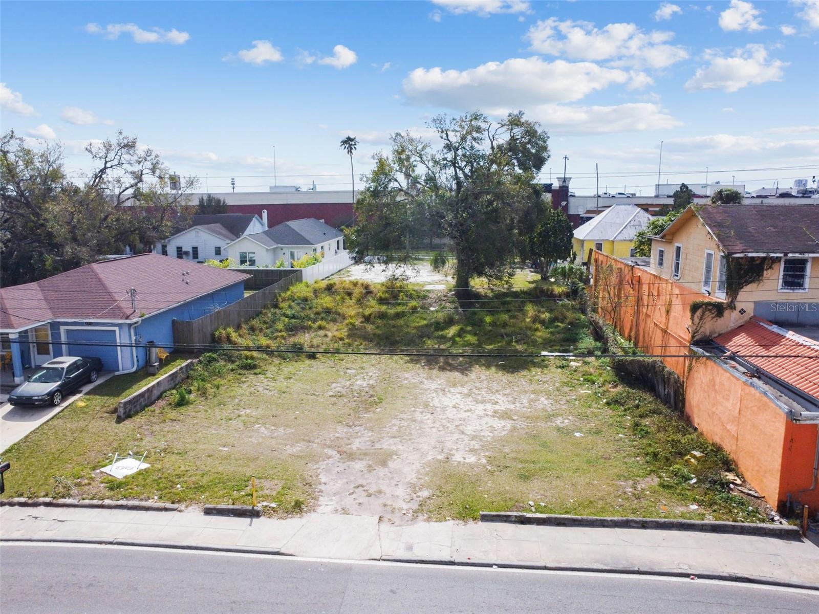 2213 E Columbus Drive