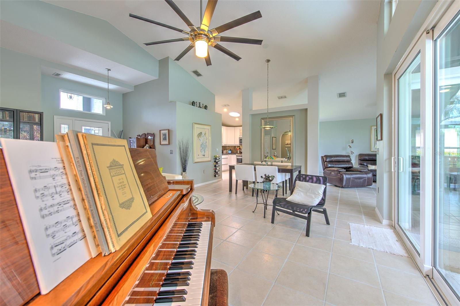 5309 Cottonwood Tree Circle
