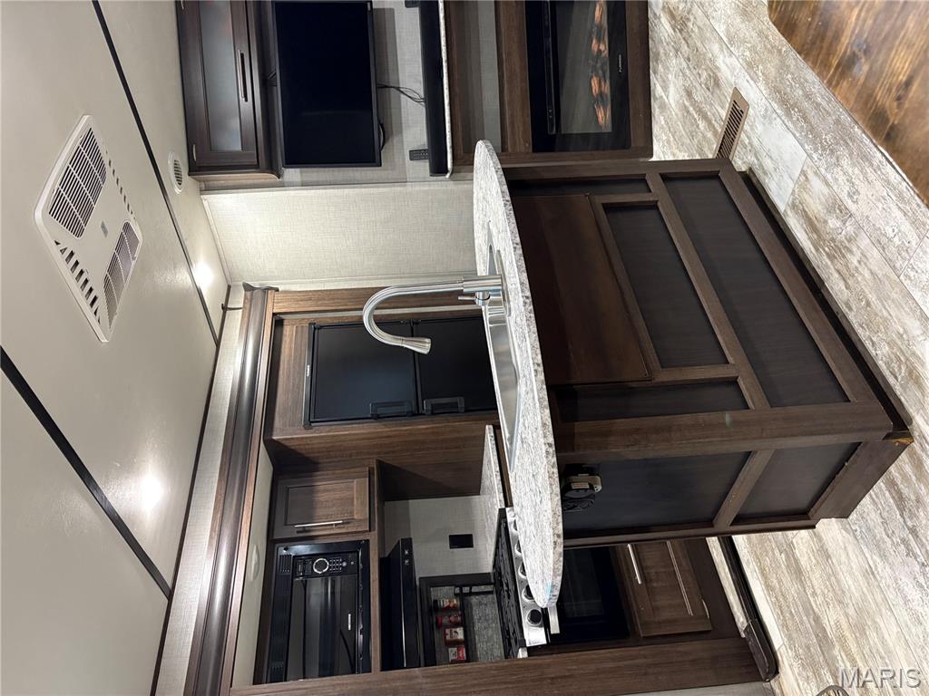 10255 Squaw Creek Rd