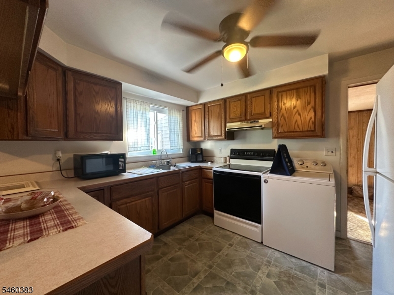 101 Hurley Dr — photo 4 of 7