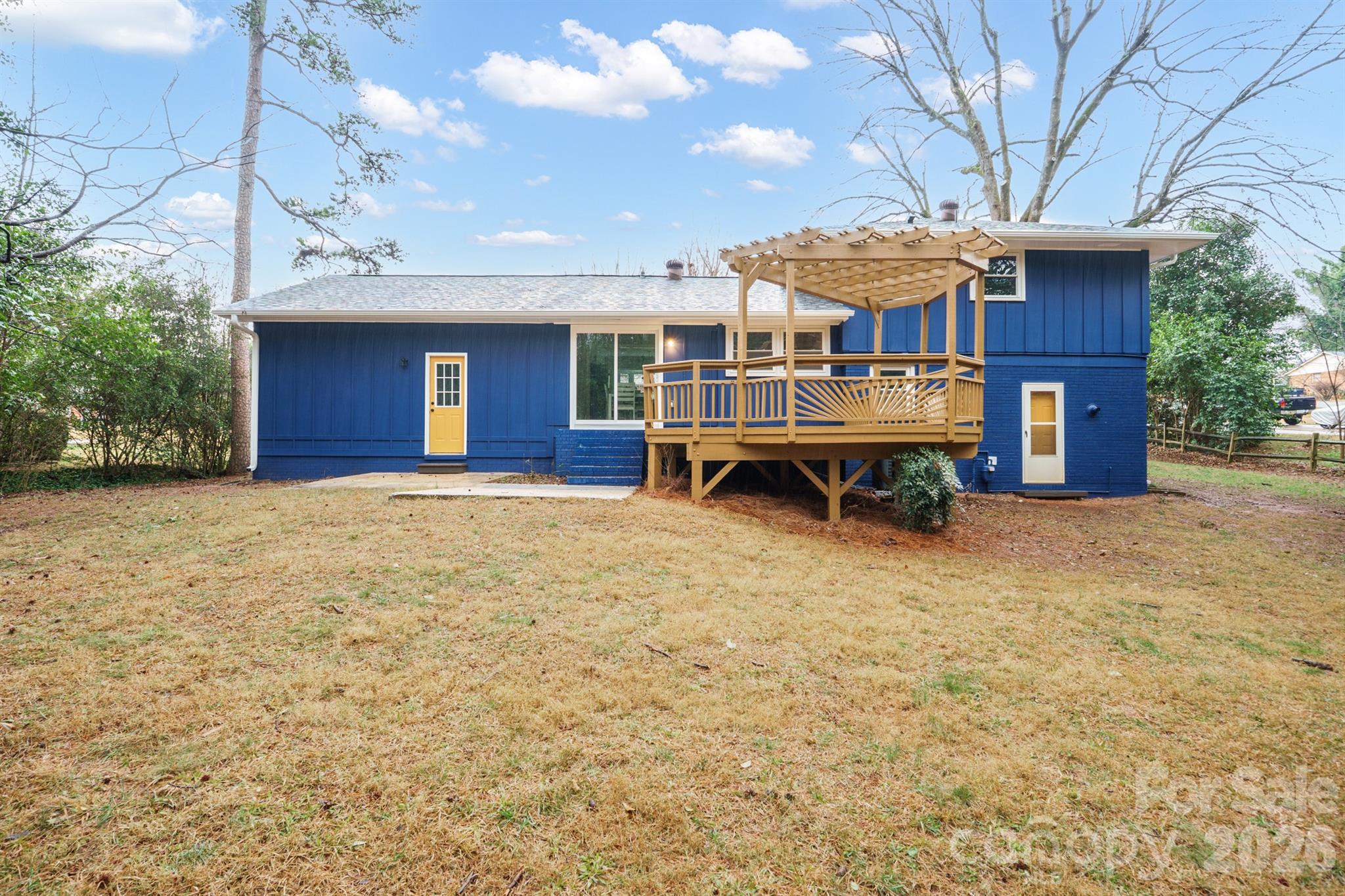 8928 Singingpine Road