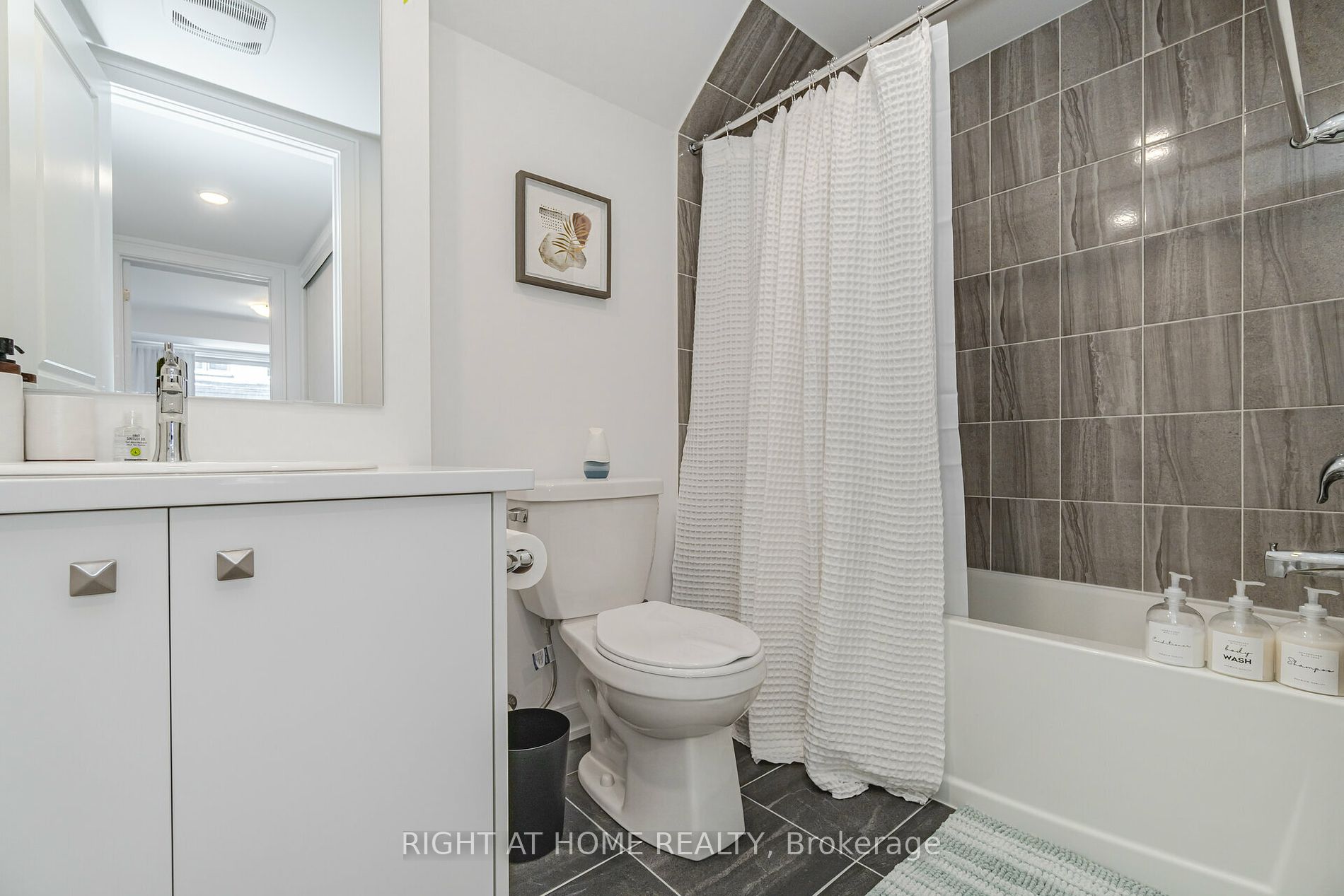 44 Magnolia Lane 24