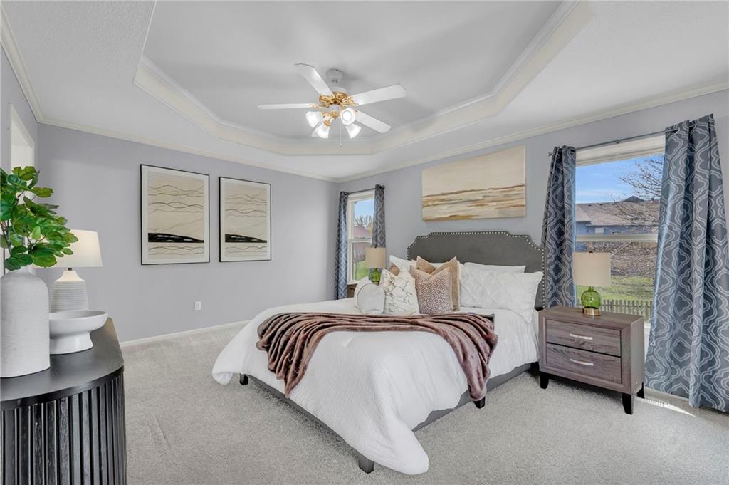 7442 N Sycamore Avenue