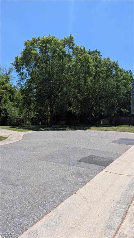 9 Riverview Court