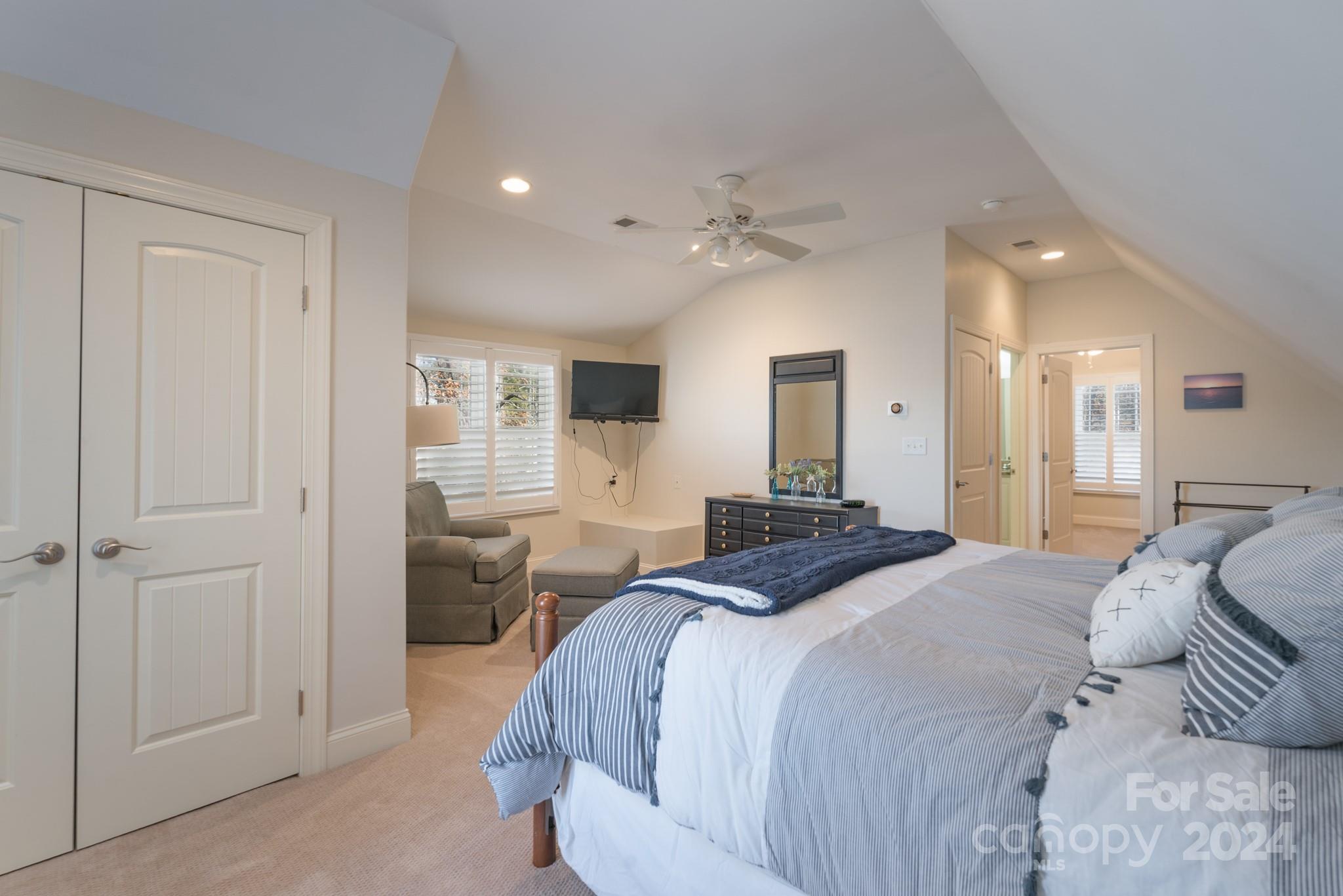 638 Deerfield Road