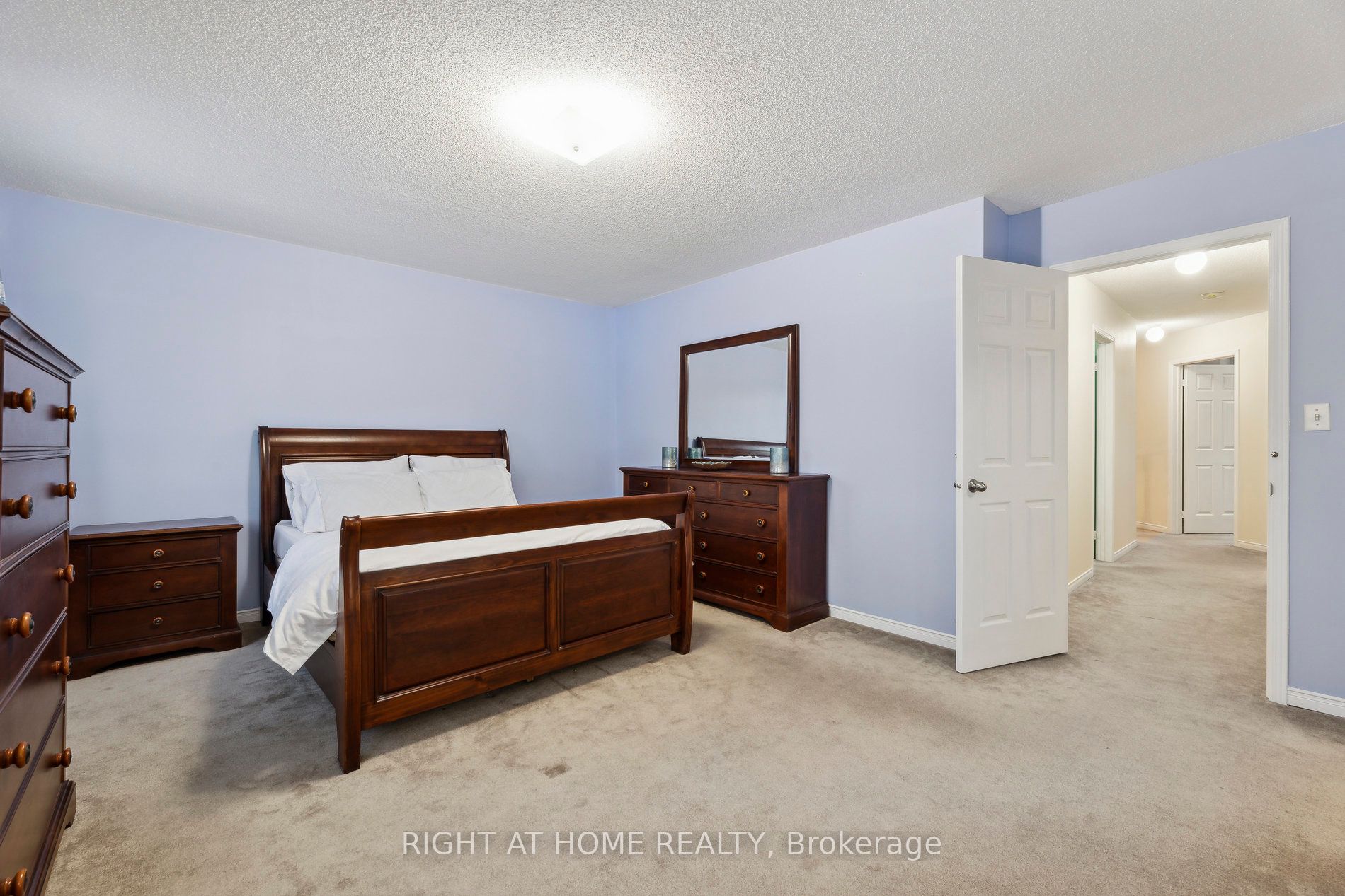 20 Oceanpearl Cres