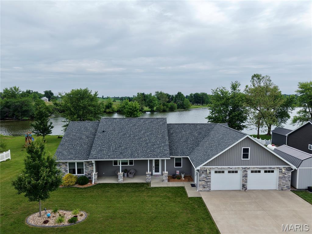 11214 W Lakeshore Drive