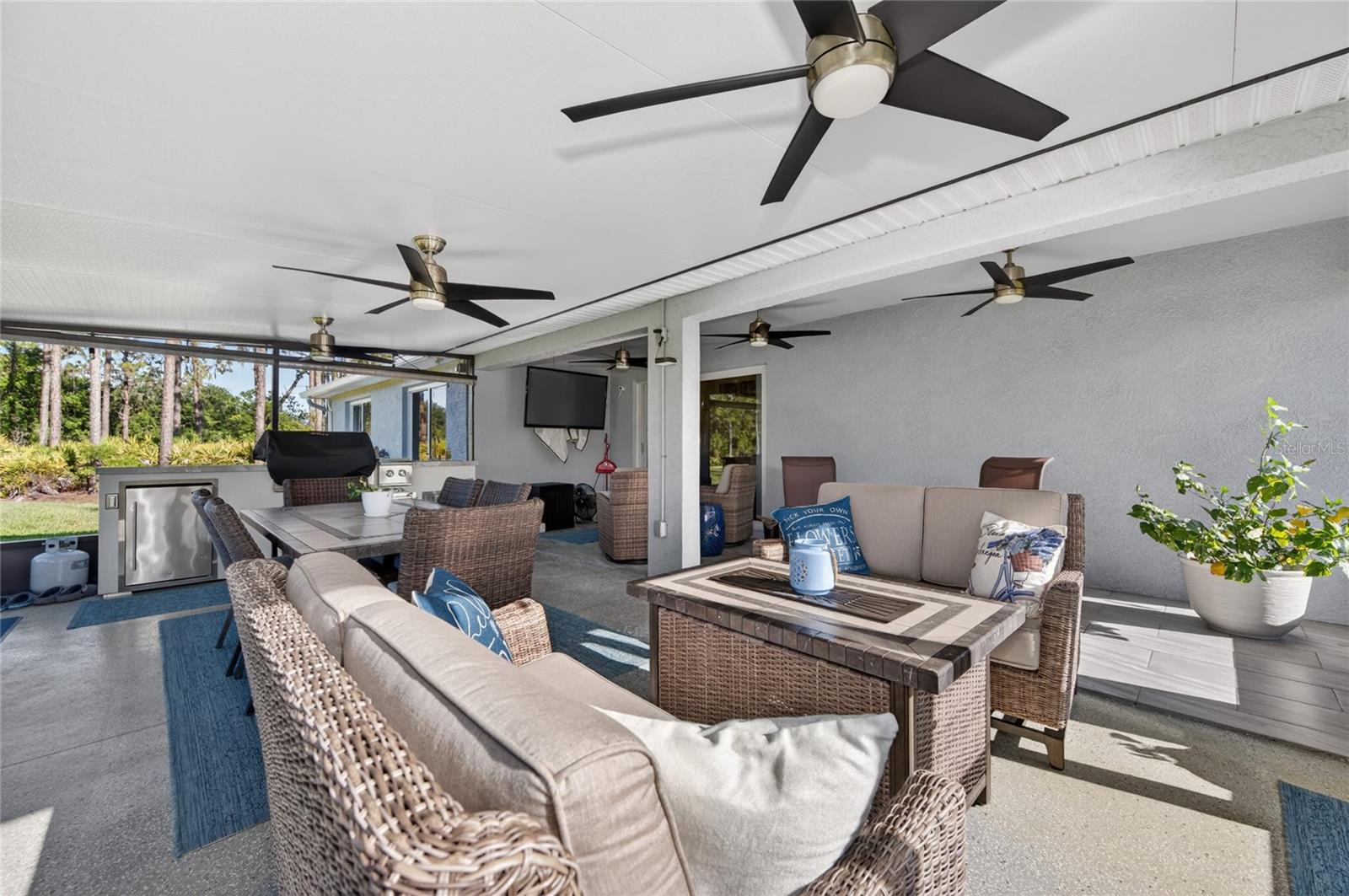 4101 Poinciana Drive