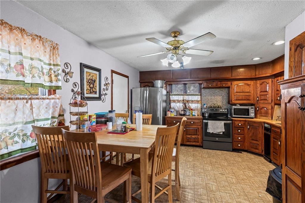 6502 Leavenworth Road