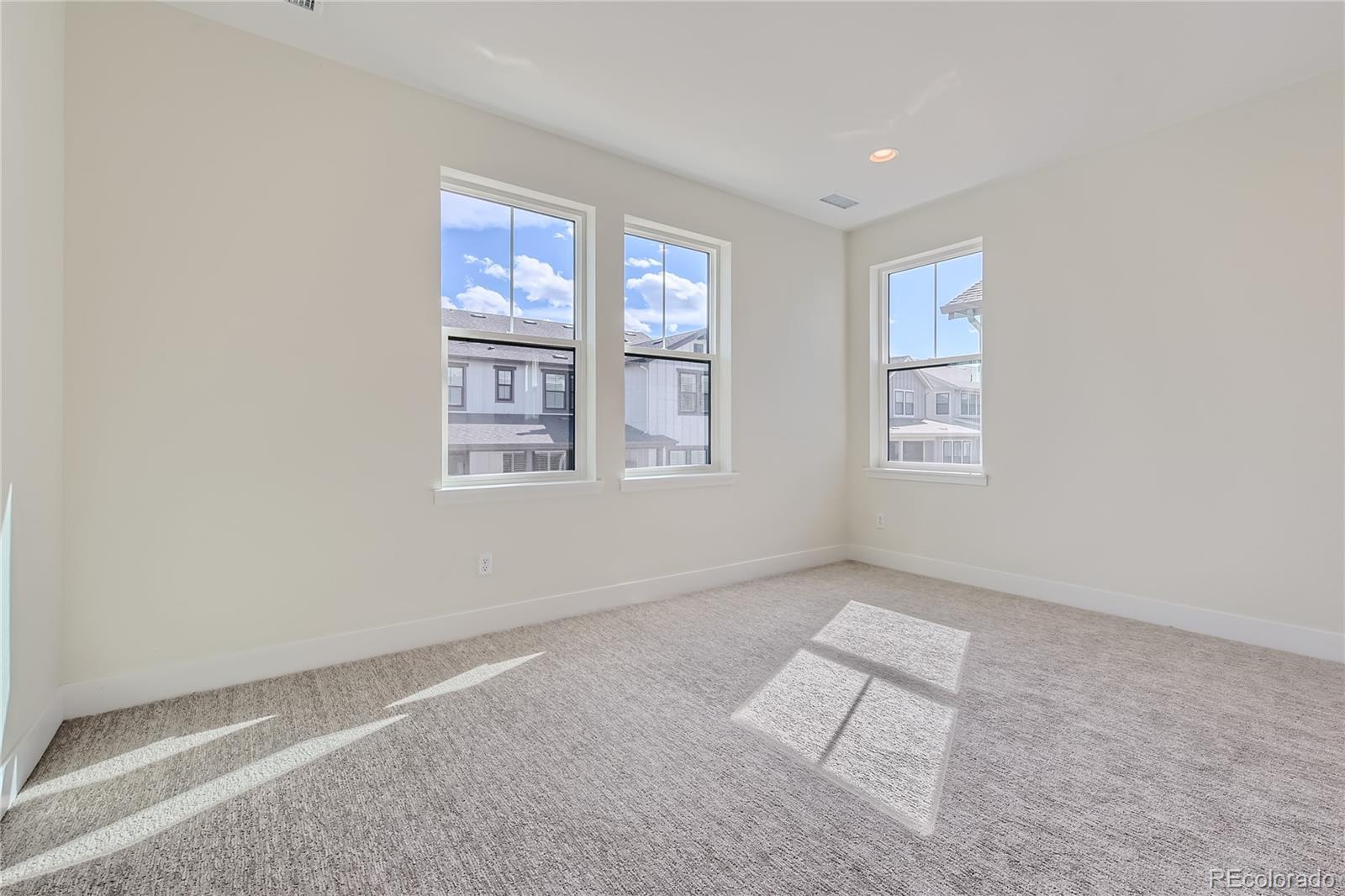 11190 Bright Sky Circle