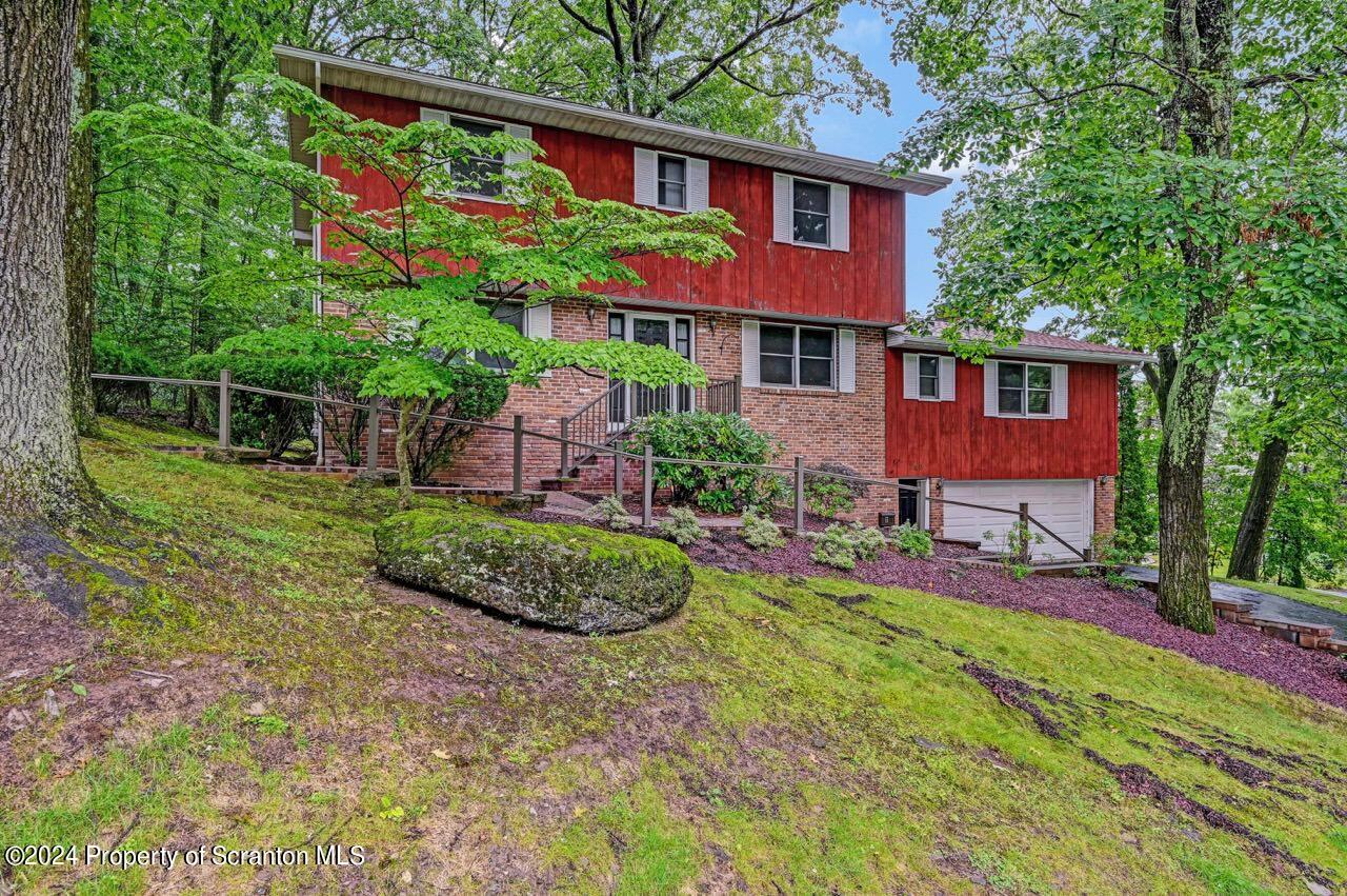 700 Lilac Lane
