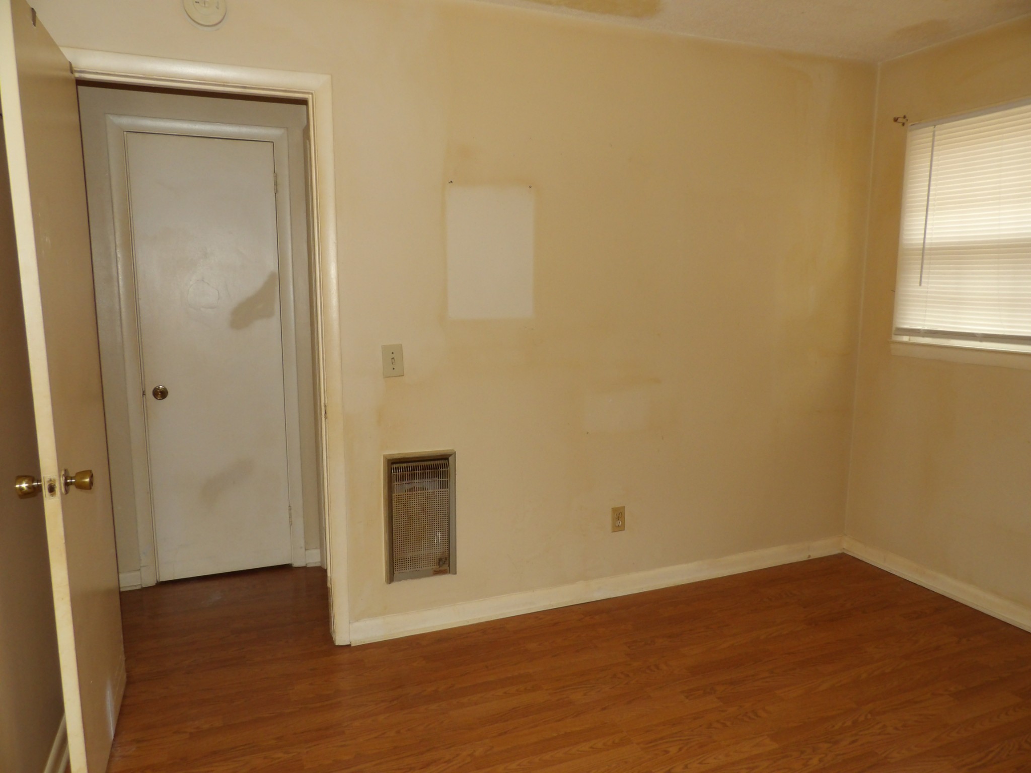 121 Eze Ave