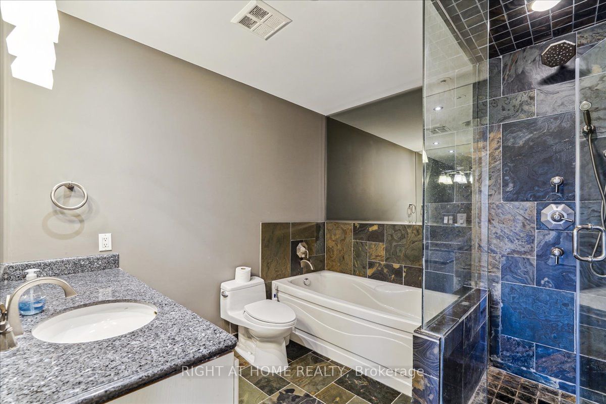 1881 Mcnicoll Ave 558