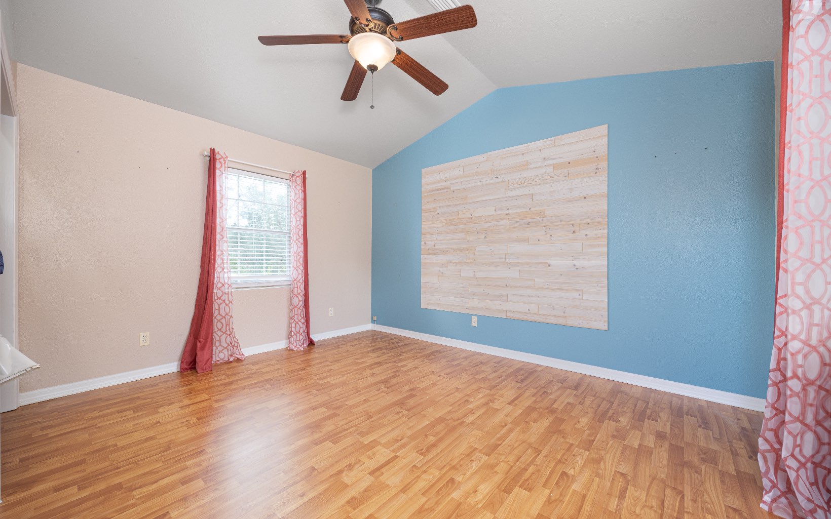 939 NW Banta Acres Rd