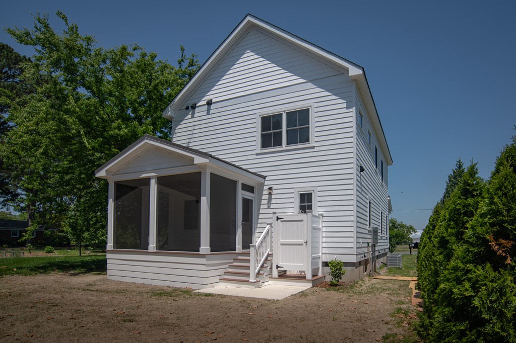 714 Monroe Ave 32