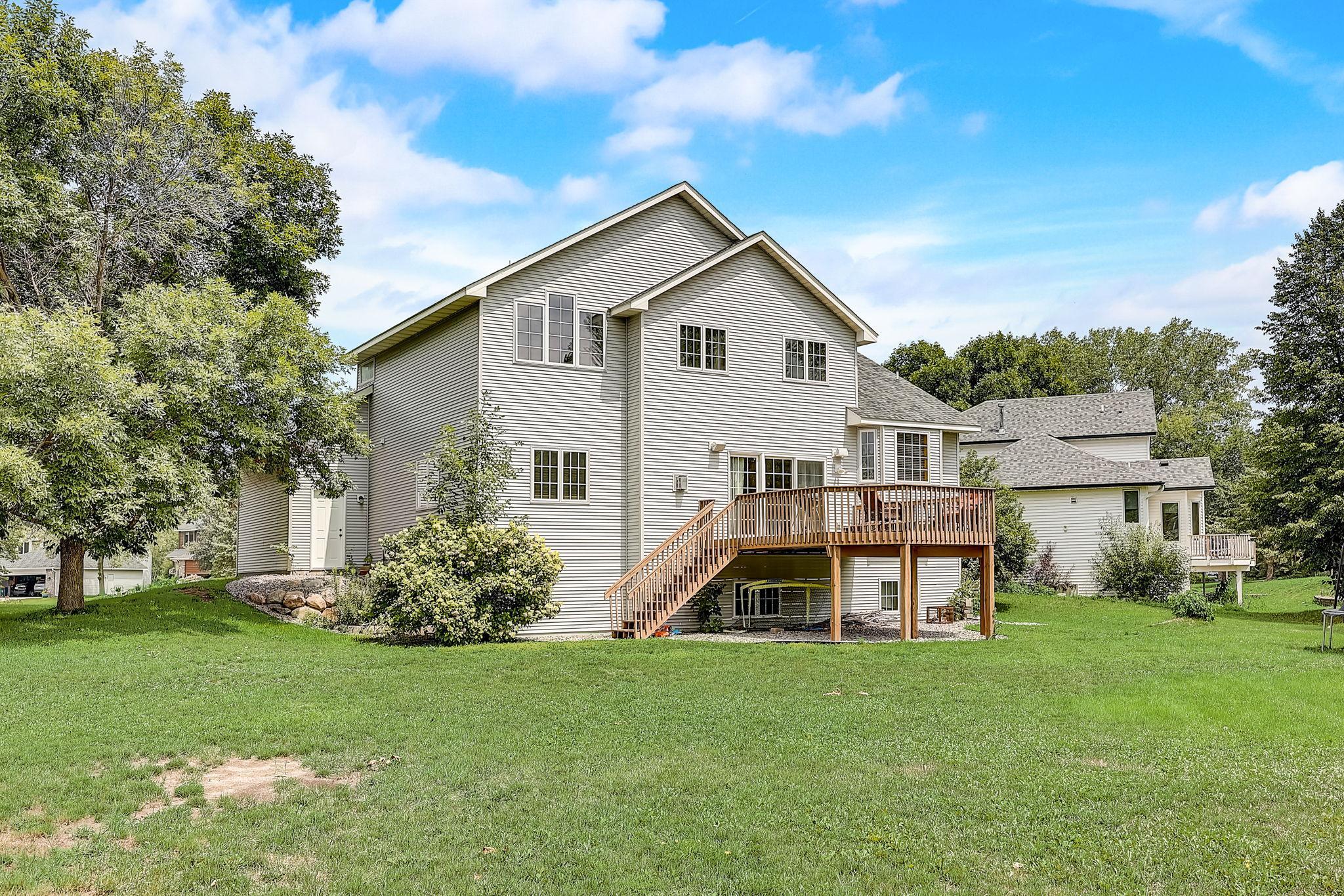 8956 Stratford Court