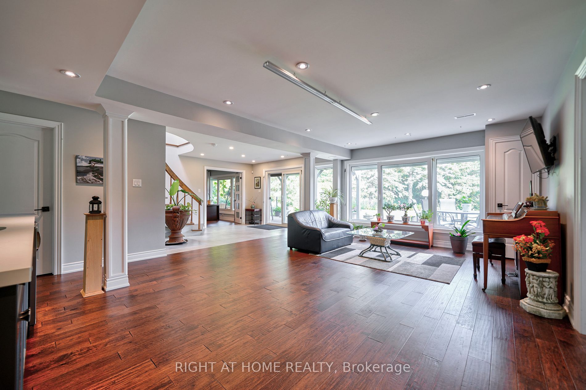 28 Cachet Pkwy