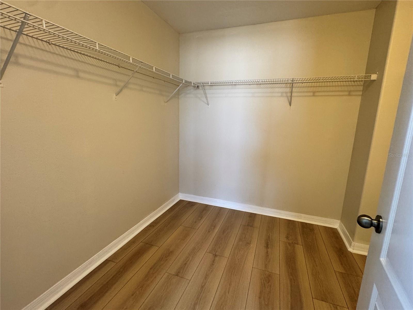 2711 Garden Falls Drive