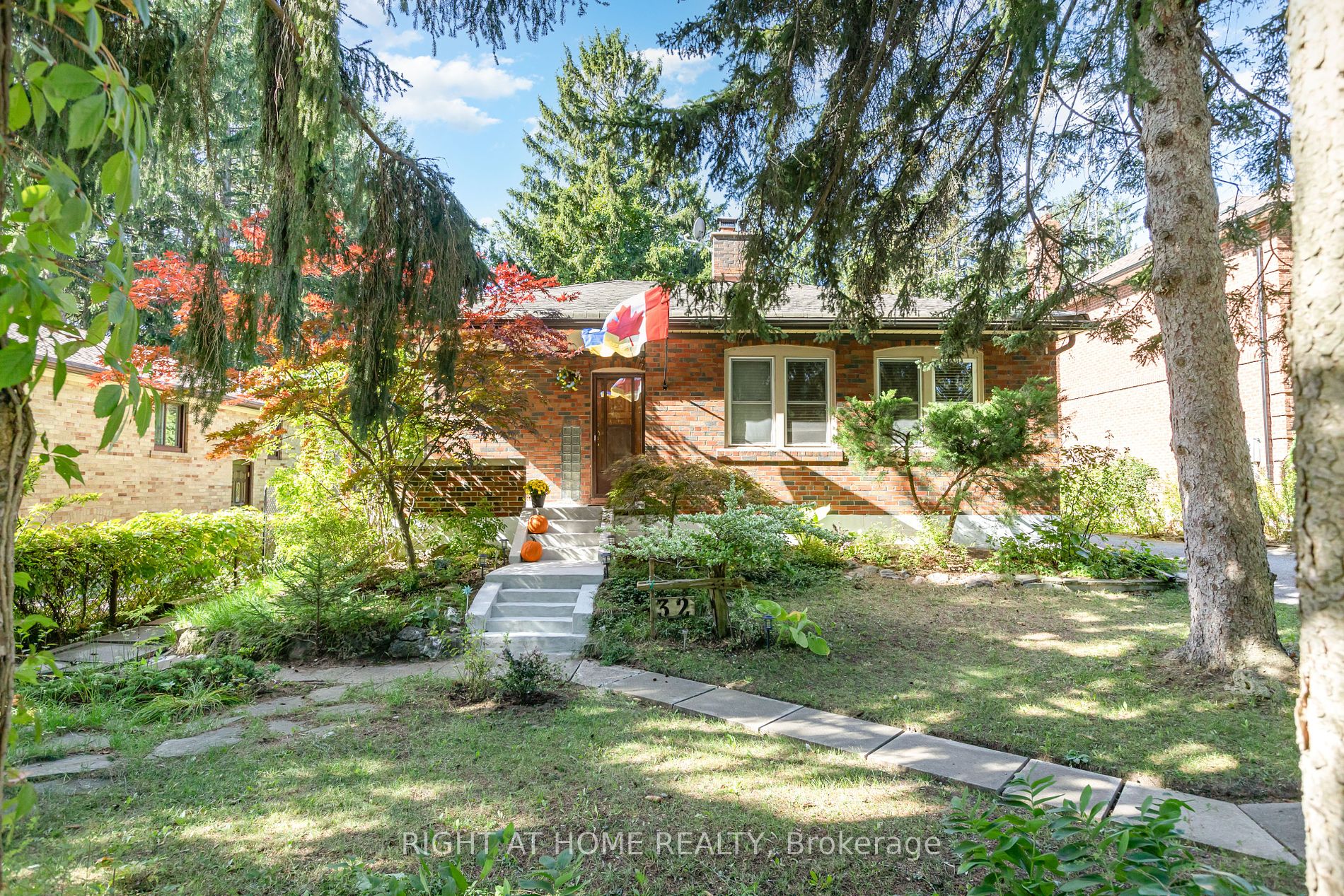 32 Flerimac Rd Lower