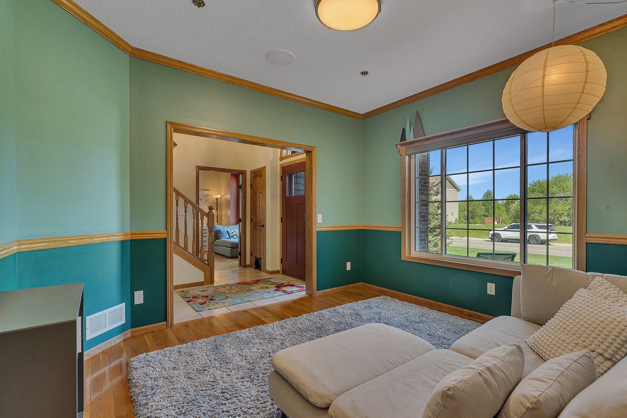 1502 9th Street N