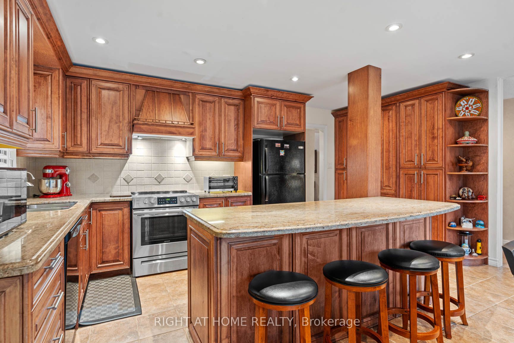 56 Crystal Dr