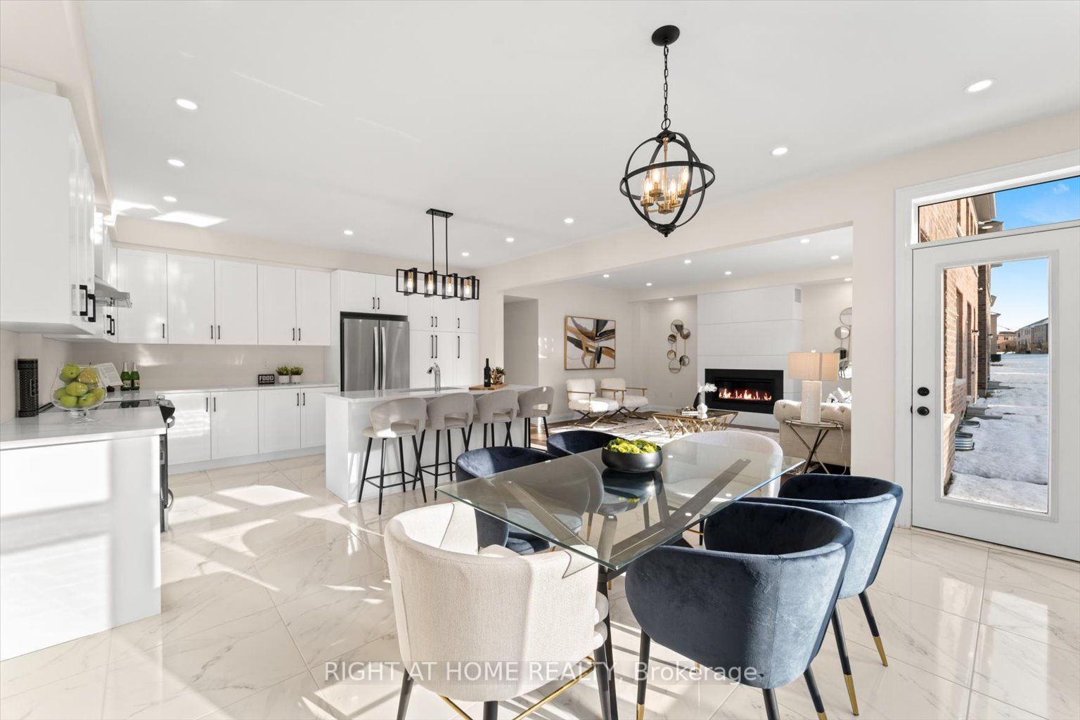 51 S Bowline Vista St