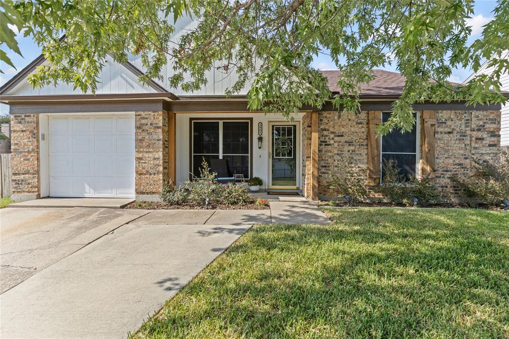 This newly remodeled three-bedroom, two-bath home in the sought-after Keller ISD sits on a charming corner lot and offers a cozy fireplace for relaxing evenings. The stunning primary bedroom includes a luxurious en-suite bath with a large shower and double sinks set in quartz countertops. The kitchen boasts beautiful wood cabinets, adding warmth and style to the heart of the home. With modern updates throughout, this home blends comfort and convenience perfectly.