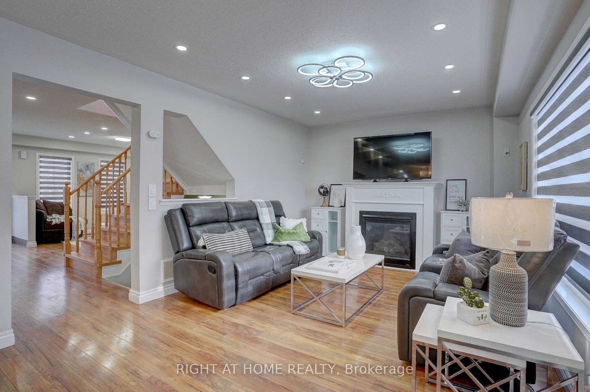 1087 Beneford Rd