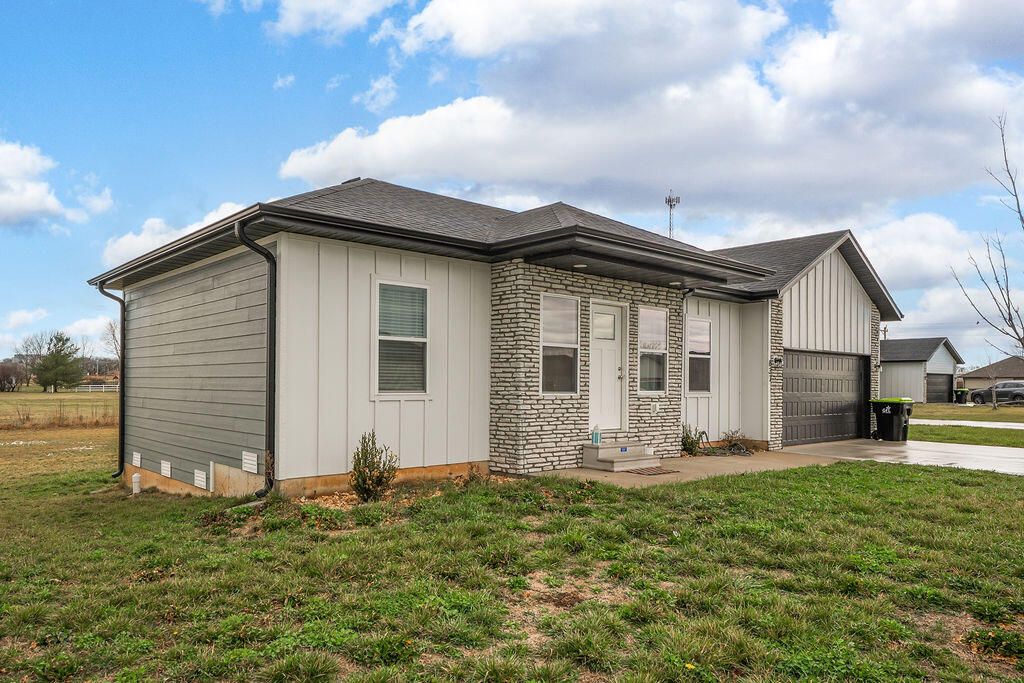 837 Long Leaf Boulevard