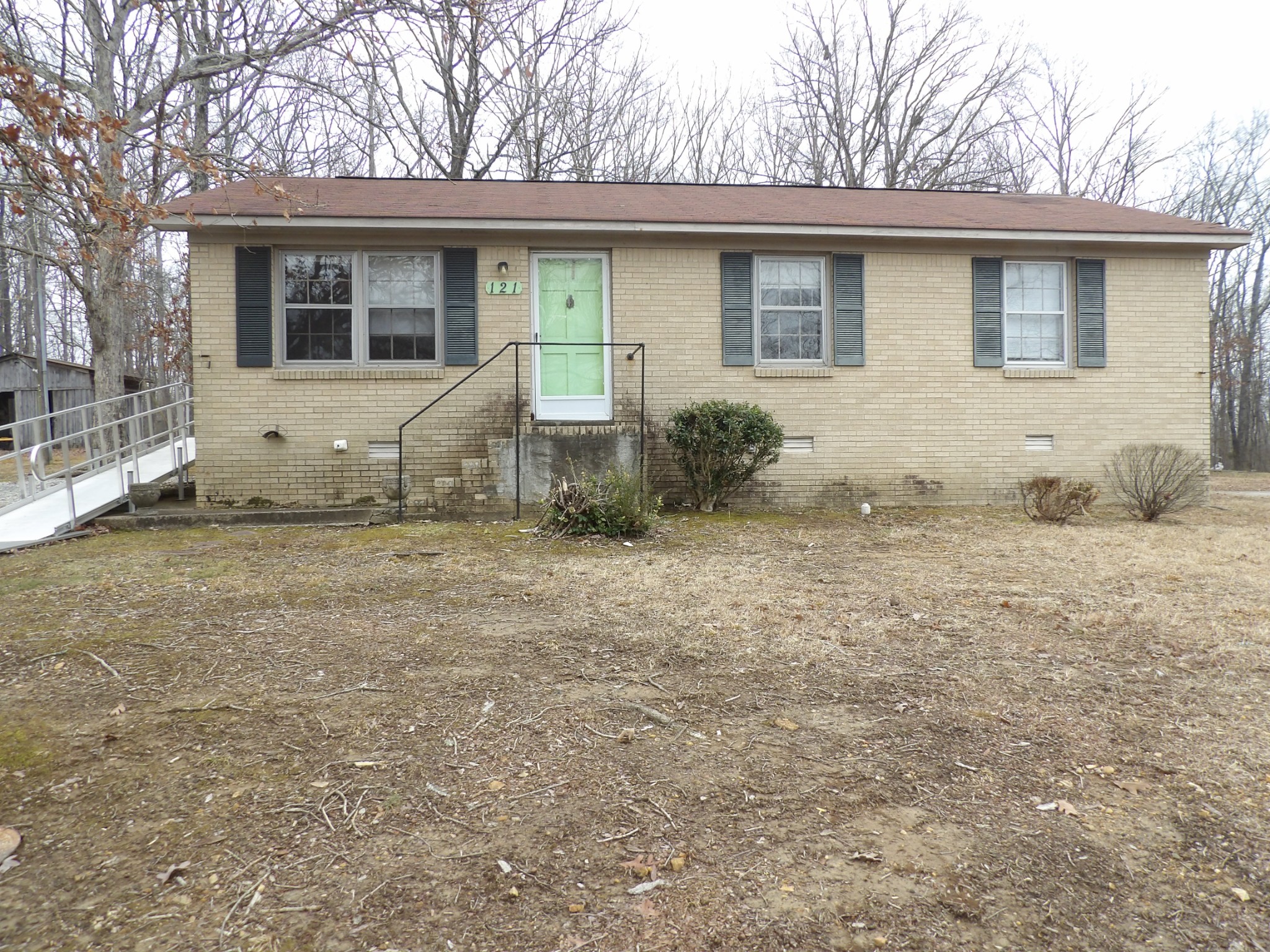 121 Eze Ave