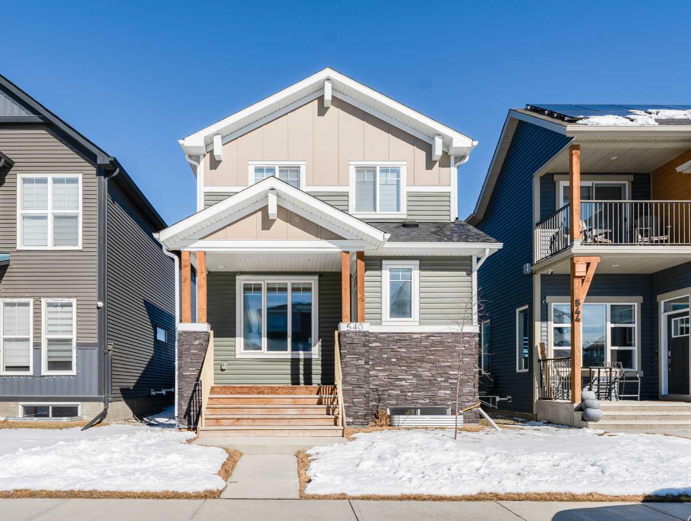 540 Chinook Winds Garden SW