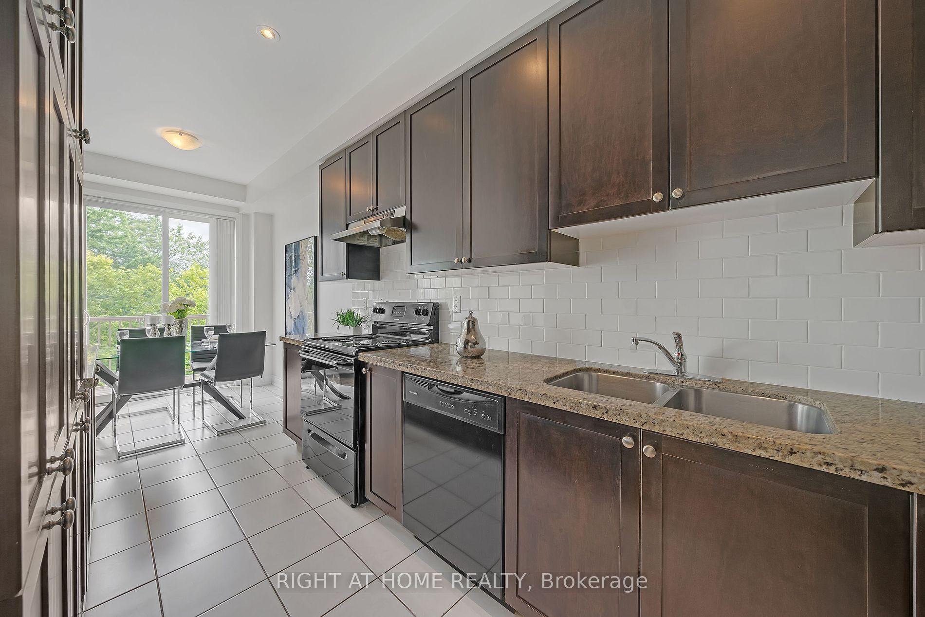 682 Wendy Culbert Cres
